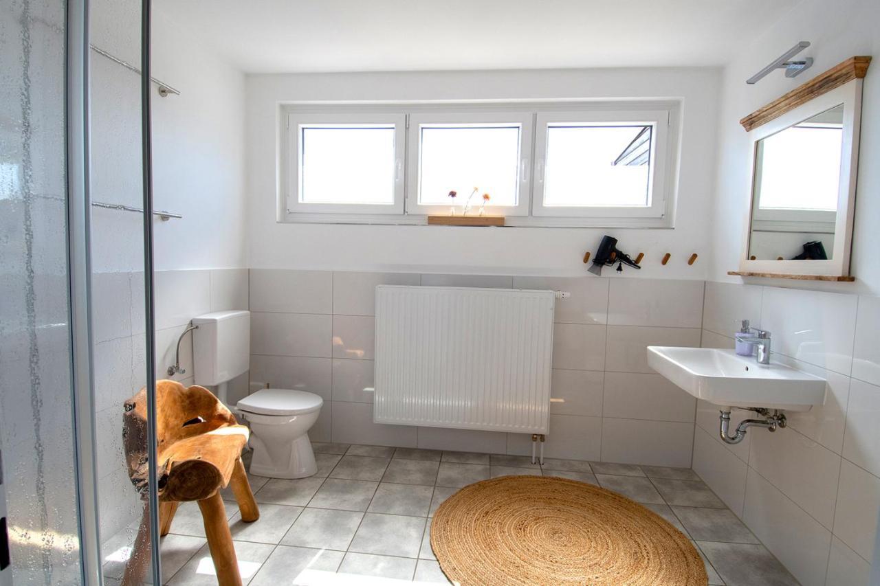 Grosses Ferienhaus Mit 4 Schlafzimmern Eutin Dış mekan fotoğraf